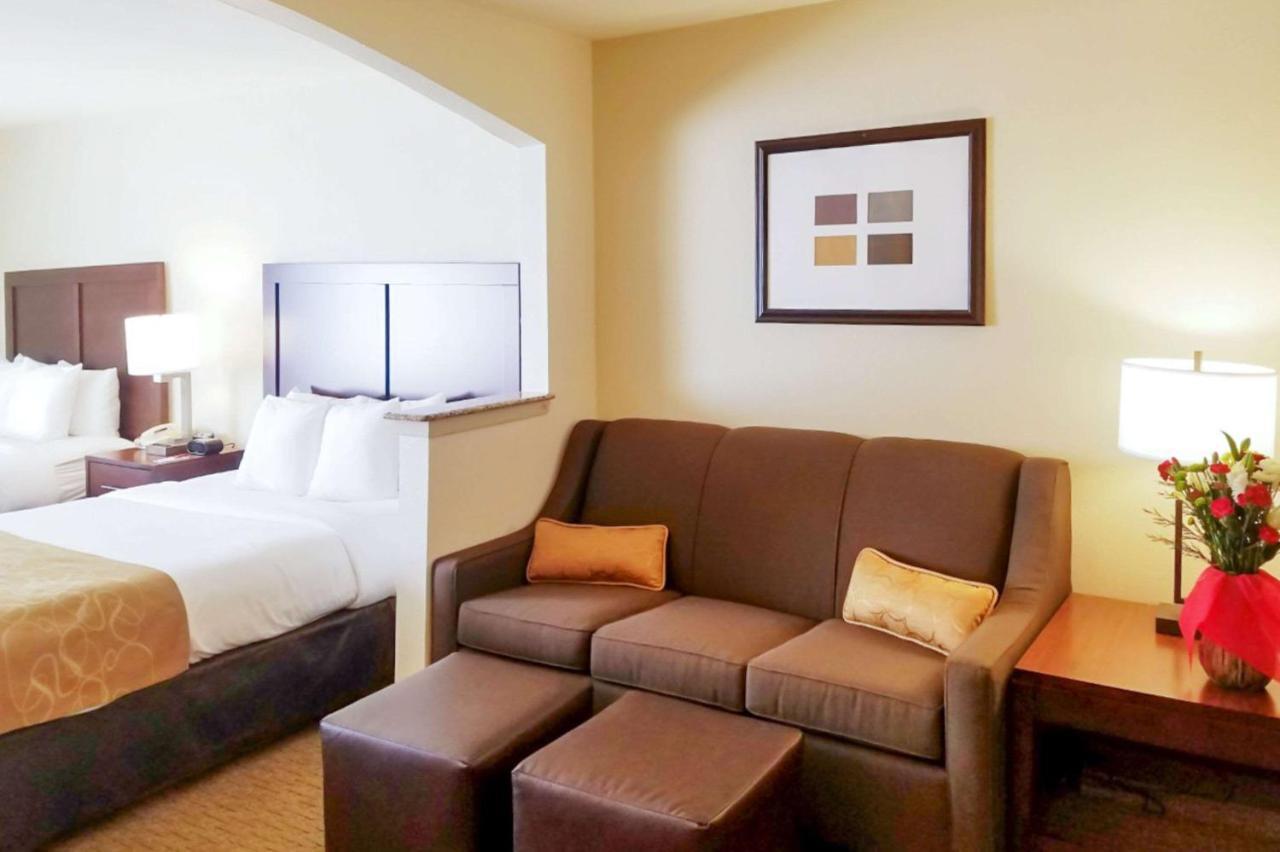 Quality Suites Las Colinas Center Irving Luaran gambar