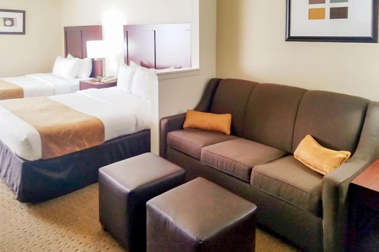 Quality Suites Las Colinas Center Irving Luaran gambar