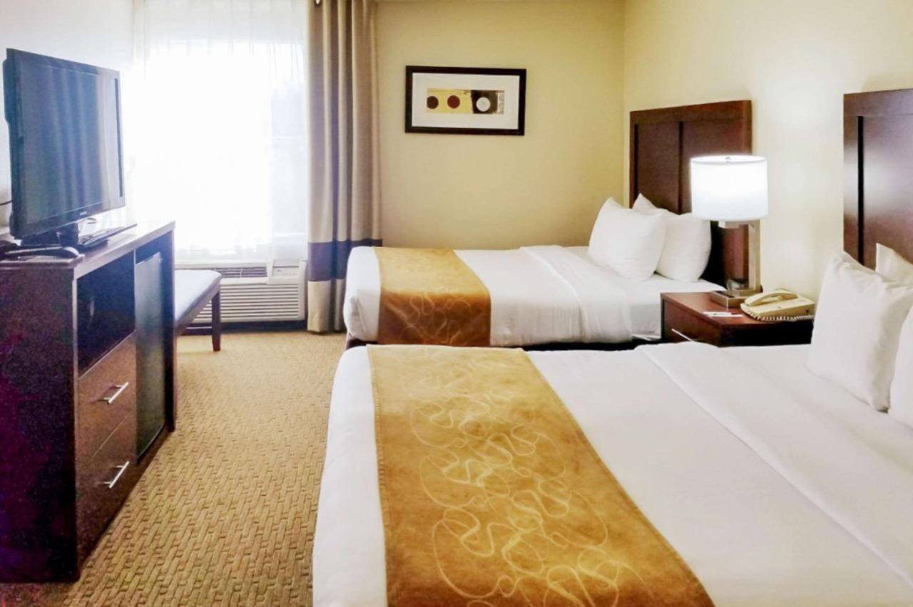 Quality Suites Las Colinas Center Irving Luaran gambar